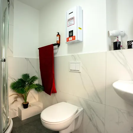 Apartamento Serviceroom24 - 4 In Wlan - Smart-tv - 24-7 Check-in Und Küche *