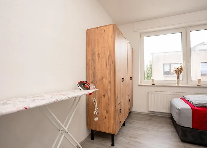 Serviceroom24 - 4 In Wlan - Smart-tv - 24-7 Check-in Und Kueche Appartement